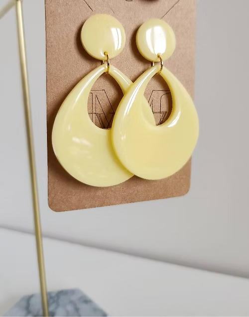 Boucles " ETHNA " jaune pastel